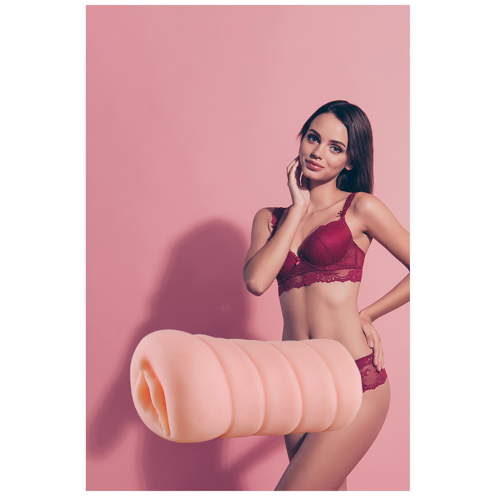 The Girl Next Door Megan pocket pussy från Dream Toys