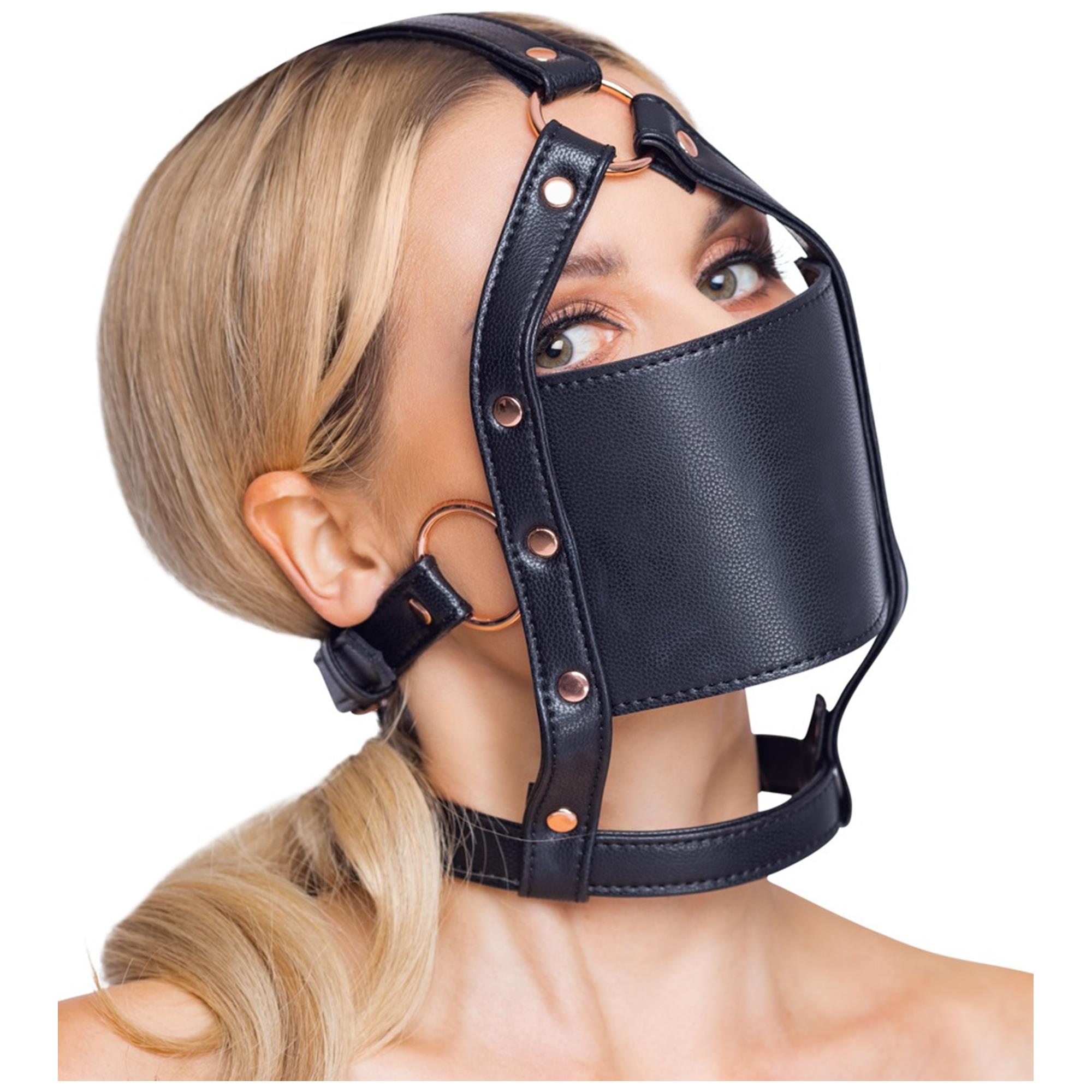 Head Harness With A Gag från Bad Kitty, sele med silikonboll och läderliknande remmar